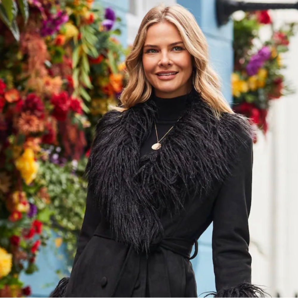 Vintage Jones New York Black Coat with Faux Fur Trim